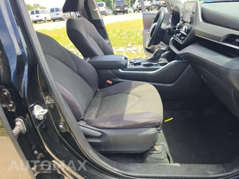 2021 Toyota Highlander LE - miniatura 16