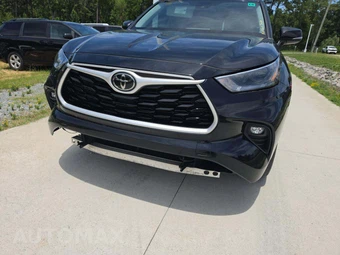 2021 Toyota Highlander LE - miniatura 20