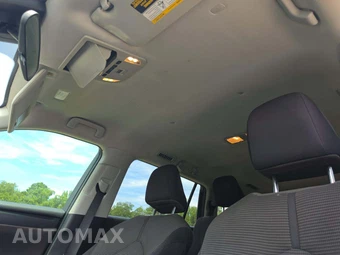 2021 Toyota Highlander LE - miniatura 8