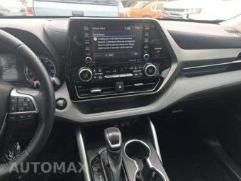 2021 Toyota Highlander LE – miniatura 10
