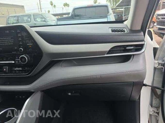 2021 Toyota Highlander LE – miniatura 20