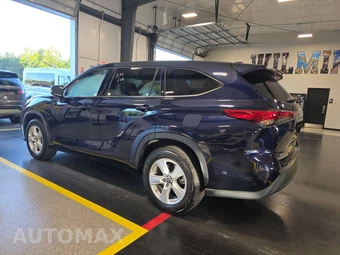 2021 Toyota Highlander LE - miniatura 6
