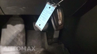 2021 Toyota Highlander LE – miniatura 22