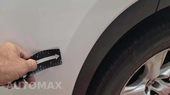 2021 Toyota Highlander LE – miniatura 28