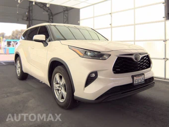 2021 Toyota Highlander LE – miniatura 3