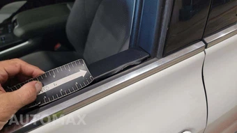 2021 Toyota Highlander LE – miniatura 32