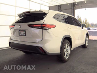 2021 Toyota Highlander LE – miniatura 4