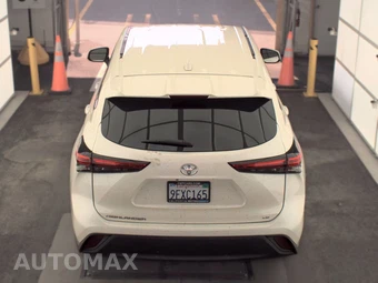 2021 Toyota Highlander LE – miniatura 5