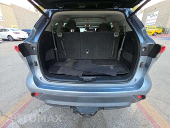2021 Toyota Highlander LE – miniatura 15