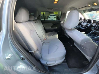 2021 Toyota Highlander LE – miniatura 17