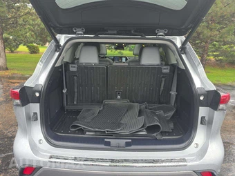 2021 Toyota Highlander Platinum - miniatura 12