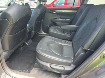 2021 Toyota Highlander Platinum – miniatura 18