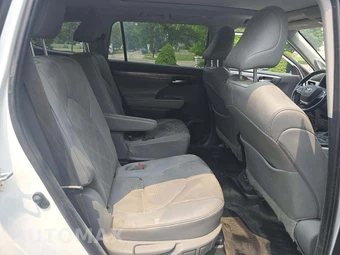 2021 Toyota Highlander Platinum - miniatura 17