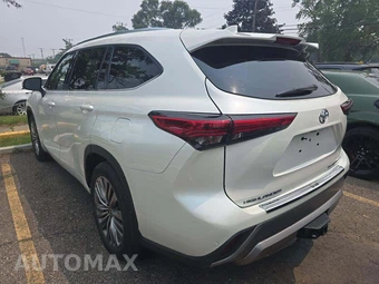2021 Toyota Highlander Platinum - miniatura 2