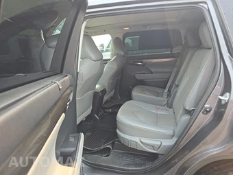 2021 Toyota Highlander Platinum - miniatura 13