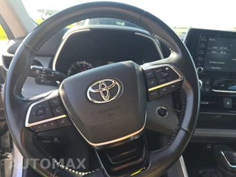 2021 Toyota Highlander XLE – miniatura 11