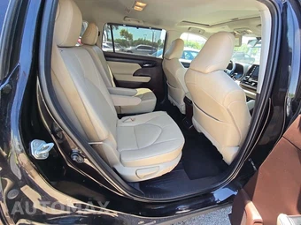 2021 Toyota Highlander XLE - miniatura 17