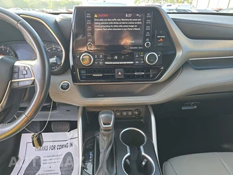 2021 Toyota Highlander XLE - miniatura 11