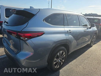 2021 Toyota Highlander XLE - miniatura 4