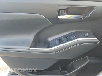 2021 Toyota Highlander XLE – miniatura 9