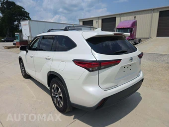 2021 Toyota Highlander XLE - miniatura 2