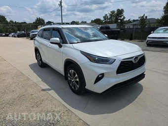 2021 Toyota Highlander XLE - miniatura 4