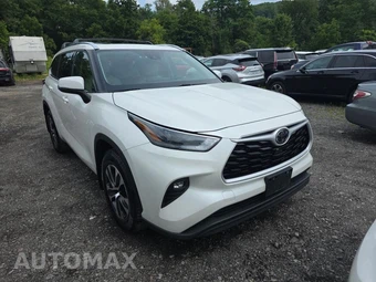 2021 Toyota Highlander XLE - miniatura 3