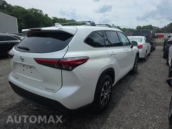 2021 Toyota Highlander XLE - miniatura 4