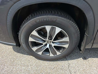 2021 Toyota Highlander XLE – miniatura 20
