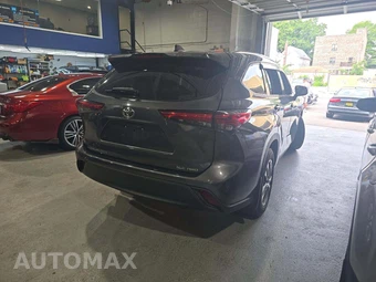 2021 Toyota Highlander XLE - miniatura 3