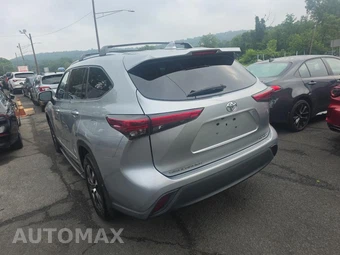2021 Toyota Highlander XLE – miniatura 6