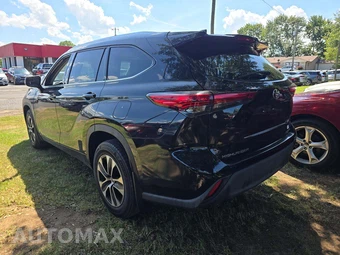 2021 Toyota Highlander XLE - miniatura 2