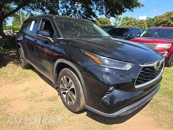 2021 Toyota Highlander XLE - miniatura 4
