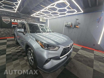 2021 Toyota Highlander XLE - miniatura 4
