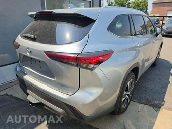 2021 Toyota Highlander XLE - miniatura 3