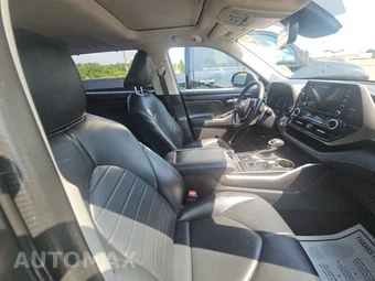 2021 Toyota Highlander XLE – miniatura 8