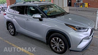 2021 Toyota Highlander XLE - miniatura 3