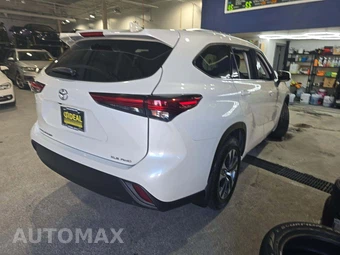 2021 Toyota Highlander XLE - miniatura 3