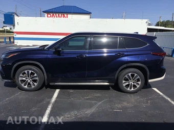 2021 Toyota Highlander XLE - miniatura 3