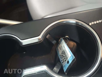 2021 Toyota Highlander XLE - miniatura 8