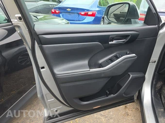 2021 Toyota Highlander XLE – miniatura 9