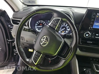 2021 Toyota Highlander XLE - miniatura 10
