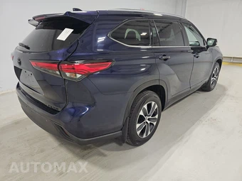 2021 Toyota Highlander XLE - miniatura 4