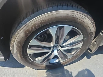 2021 Toyota Highlander XLE – miniatura 8