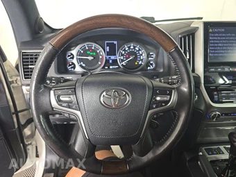 2021 Toyota Land Cruiser - miniatura 10