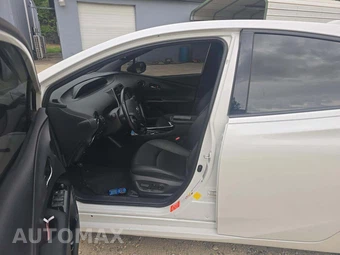 2021 Toyota Prius 20th Anniversary Edition - miniatura 3