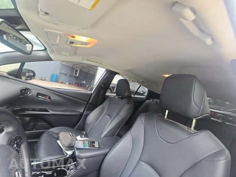 2021 Toyota Prius 20th Anniversary Edition - miniatura 8