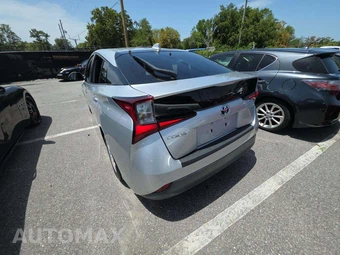 2021 Toyota Prius LE – miniatura 2