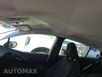 2021 Toyota Prius LE – miniatura 17