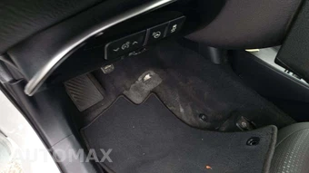 2021 Toyota Prius LE – miniatura 20